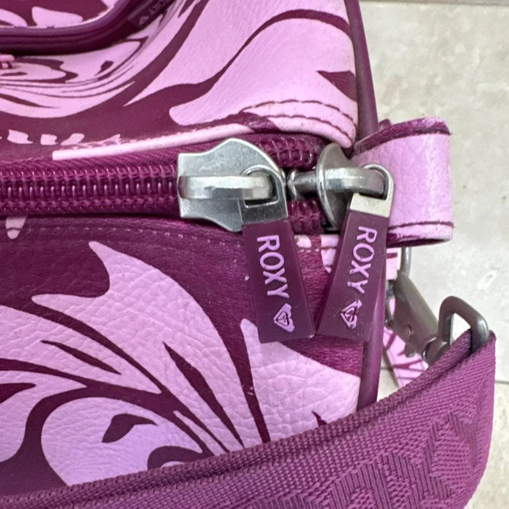 Vintage Roxy Hot Pink Tropical Floral Suitcase Y2K 90s Luggage Duffle Bag 22x12